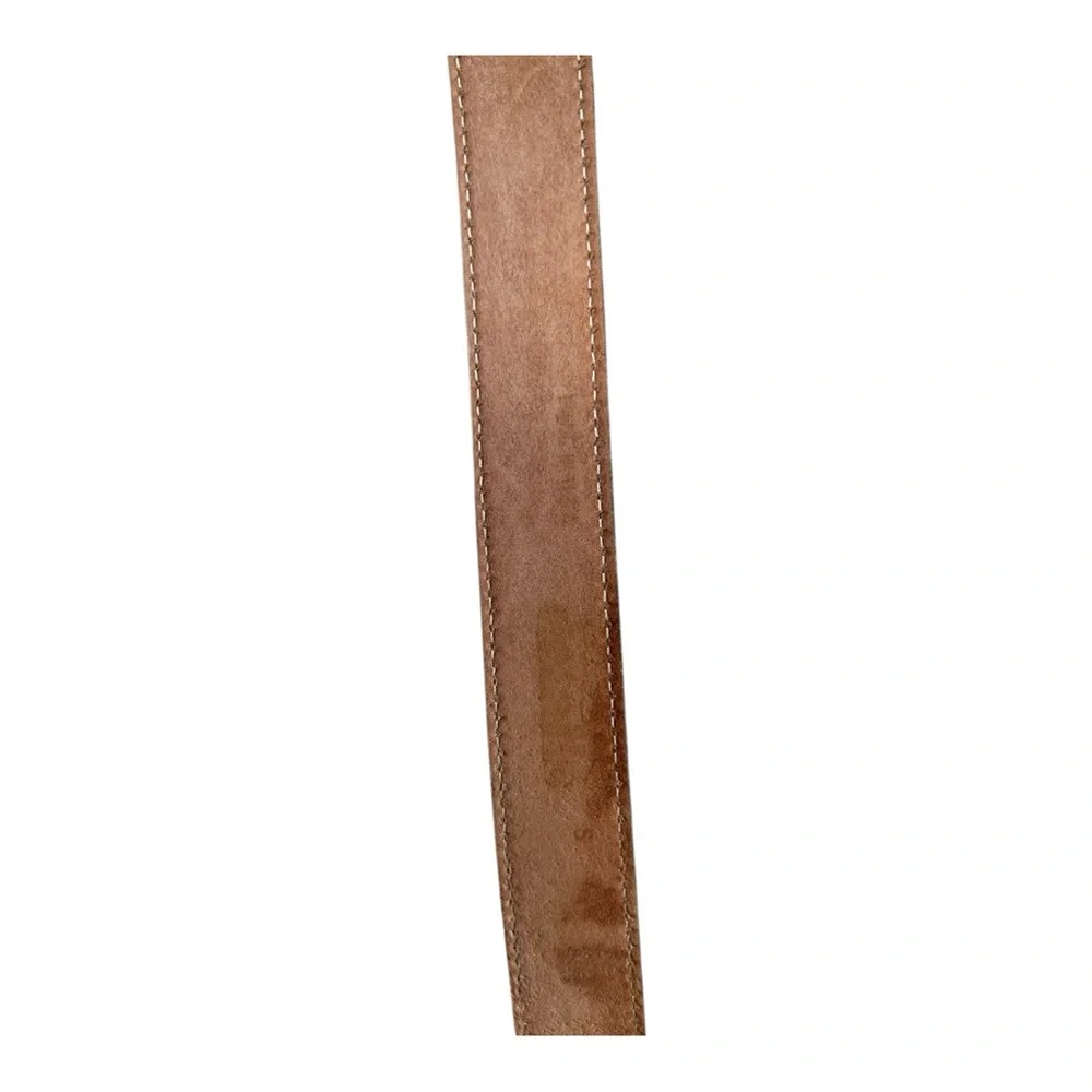Vintage details tan